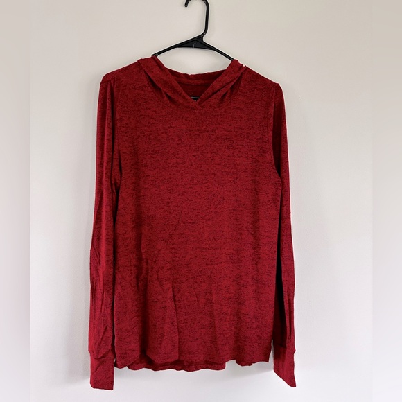 Cuddl Dudds Lightweight Red Pullover - Picture 1 of 4